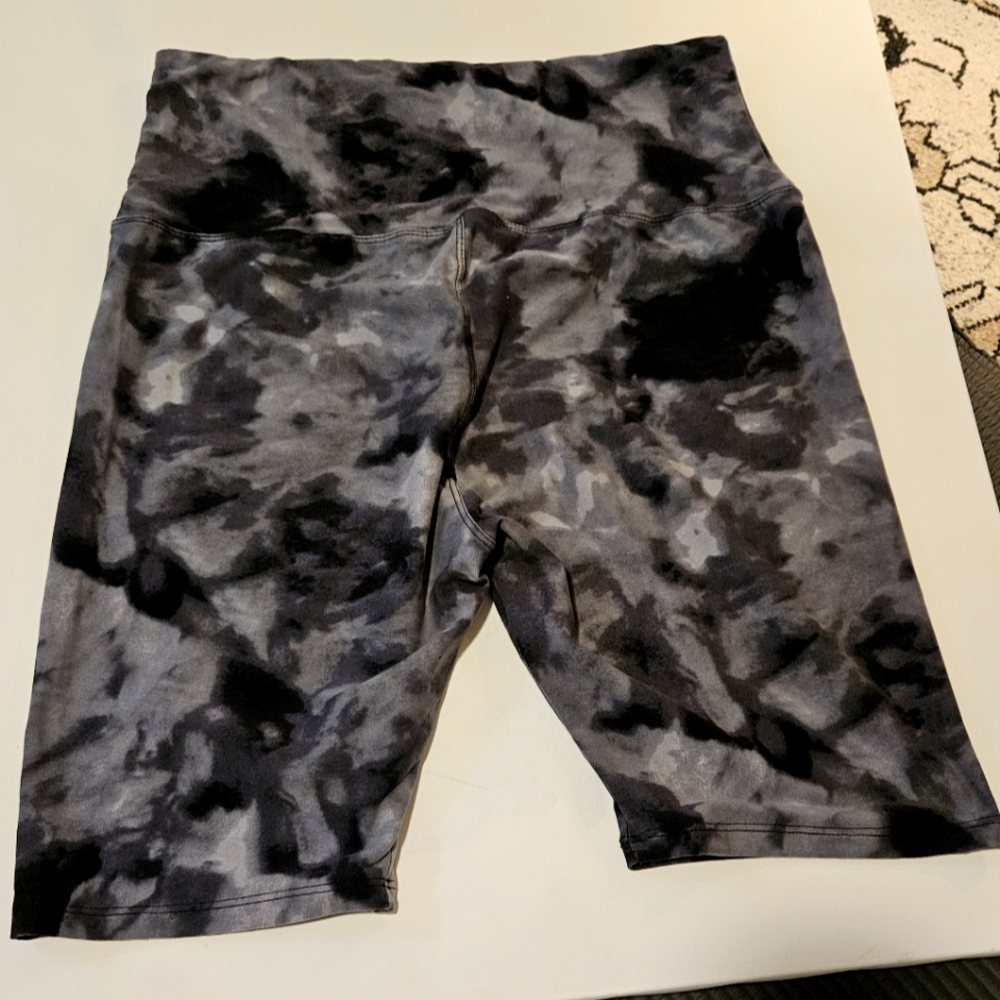 Tie-Dye High-Waisted Biker Shorts